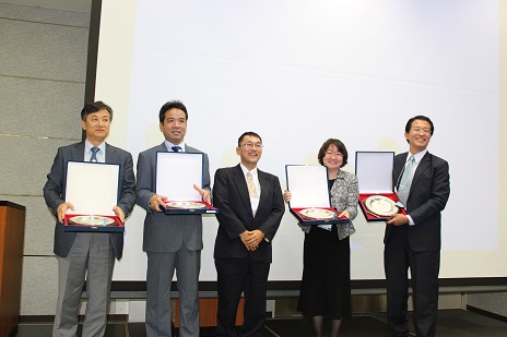 马光辉研究员荣获“YABEC2012重要贡献奖”